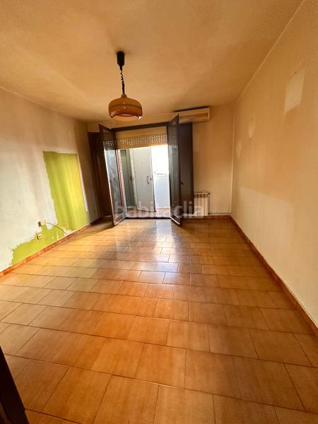 Foto 7cb0c9a3-3470-47e8-aedd-ceb46761f9e1. Piso oportunidad planta baja en La Roureda Sabadell