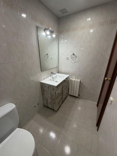 Foto b5dc1553-b105-4d59-bd4e-47a8ffac5c8d. Pis amb aparcament a Concòrdia Sabadell