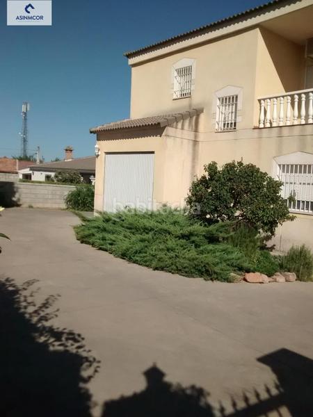 Foto 18470fb2-1835-4137-93fb-4052302b3447. Chalet avec parking dans Alcolea Córdoba