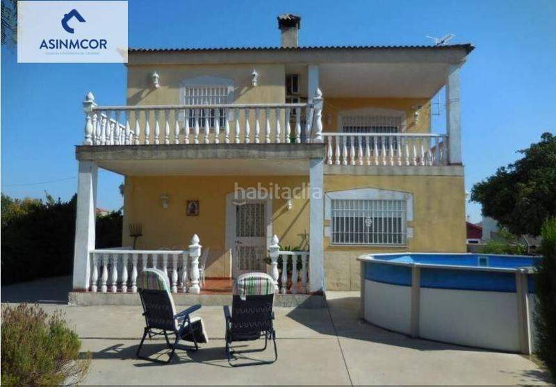 Foto 1a1dd79d-f91b-4f52-b66e-31eb26ef95b4. Chalet avec parking dans Alcolea Córdoba