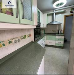 Appartement à Viñuela - Rescatado. Piso para entrar a vivir en avenida de barcelona.