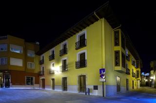 Local commercial à Plaza nieves 3. Amplio local en ponferrada
