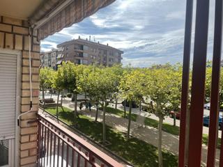 Appartement à Calahorra. Muy buen piso  en avda valvanera