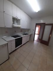 Piso en Calle julio c�sar 1. Piso con terraza en el centro