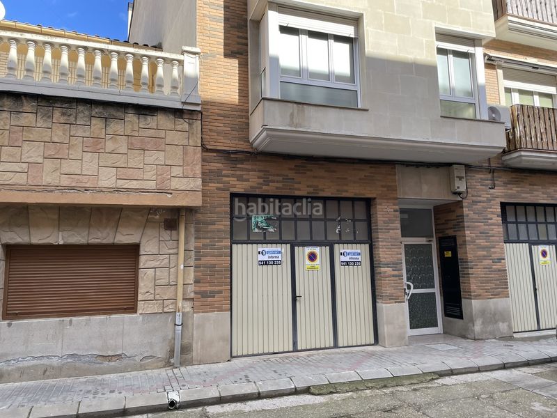 Foto 184e0f52-e750-4294-b7ef-36f64b020b64. Local comercial a San Adrián