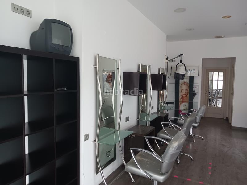 Foto c9a52865-f7a6-42e6-9251-170cbe246e6a. Lloguer local comercial a Paseo de los Puentes - Santa Margarita Coruña (A)