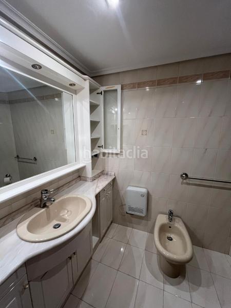 Foto 72e8738c-3500-4eb9-aa1b-befa7fb08df2. Miete zweistöckige wohnung in rúa san andrés 25 in Coruña (A)