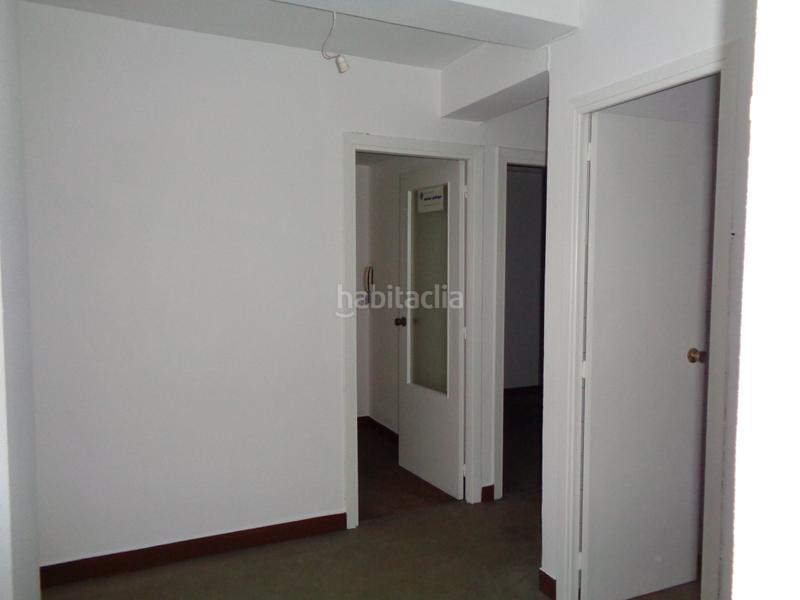 Foto 8790f232-c6dd-4236-8984-9ea3711e191c. Rent office space in rúa nicaragua 2 in San Pablo - Juan Flórez Coruña (A)