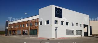 Bâtiment à usage industriel à Villares de la Reina. Se vende nave en polígono los villares