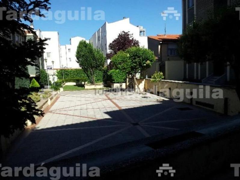 Foto 2aeab225-f8a8-43ee-88ac-25bbc69eb6e8. Attico con riscaldamento parcheggio in Tejares - Chamberí - Alcades Salamanca