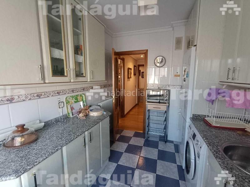 Foto 24cac8a7-25b4-45cc-809e-c41b914c4025. Piso vivienda al lado del centro comercial carrefour en Salamanca