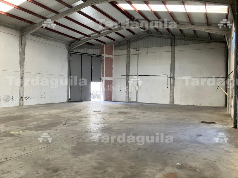 Foto 411c16f0-ae12-4c3c-96ab-56c6d700b75c. Industrial building in calle primera 41 in San José - El Montalvo Salamanca