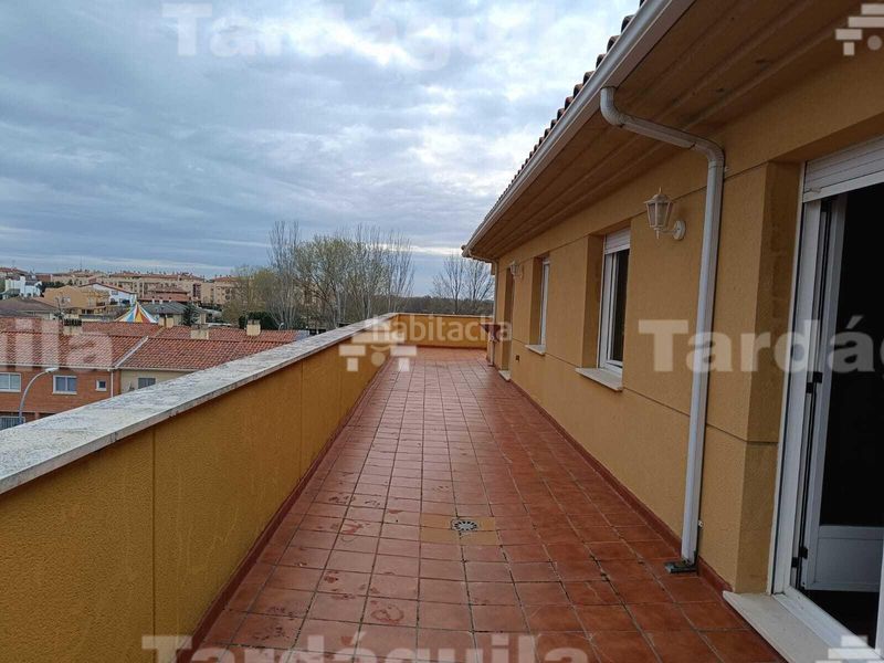 Foto 6c2f0352-97db-4437-a519-7ecfb8496179. Àtic amb calefacció aparcament a Santa Marta de Tormes