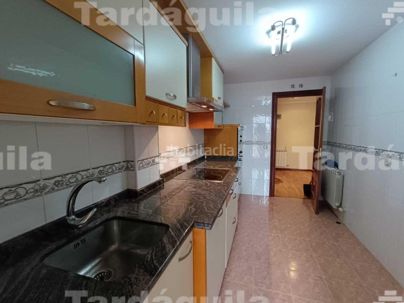 Foto b3af211b-cae9-469e-8faa-fe0c72be01fc. Àtic amb calefacció aparcament a Santa Marta de Tormes