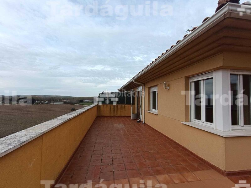 Foto cff40aee-bafa-4356-82ac-5a54b25e7d58. Àtic amb calefacció aparcament a Santa Marta de Tormes