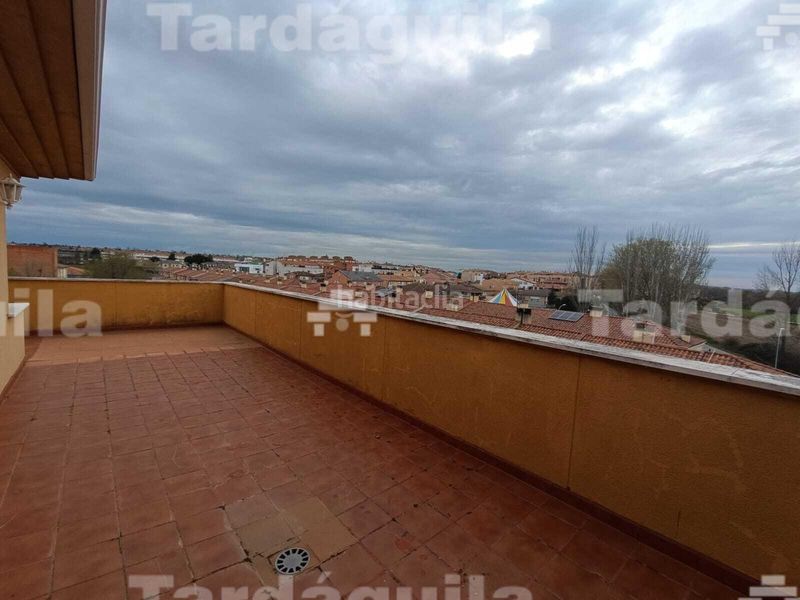Foto ee76d91b-8cd9-4877-86eb-f2828bca060c. Àtic amb calefacció aparcament a Santa Marta de Tormes