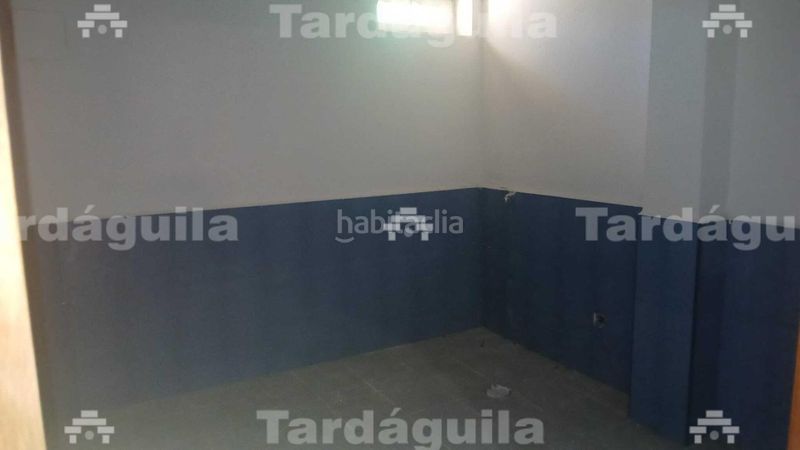 Foto f17d3eae-e777-4b16-b662-558b48ebb6de. Chalet with parking in Villares de la Reina