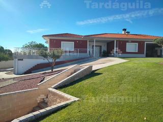 Xalet a Villamayor. Chalet  independiente en urbanizacion de villamayor