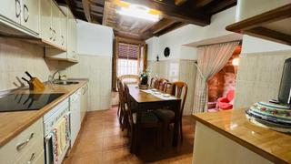 Masia a Ledesma. Casa en ledesma