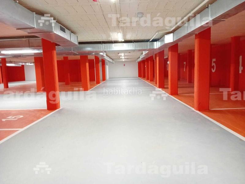 Foto ab0a252b-9167-4d17-98f5-a40e4f1f8017. Autoparkplatz in Pizarrales Salamanca