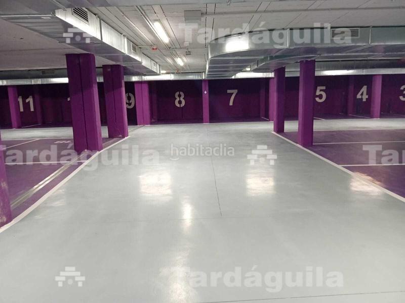 Foto f77d6d2a-45e9-4eb9-ae57-95277d3fea36. Autoparkplatz in Pizarrales Salamanca