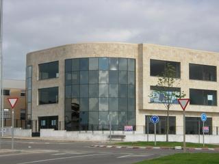 Lloguer Nau industrial  Calle salamanca. Venta o alquiler de 1.000 m2 de local comercial en polígono mont