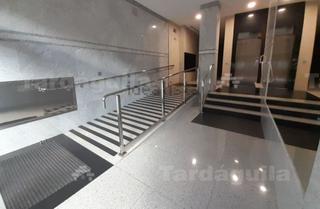 Piso en Carmelitas. Vivienda en venta en la avenida villamayor