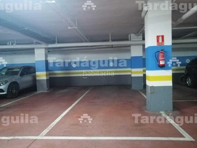 Foto 54eadc5a-5fad-42f9-8727-8b76ba3b533c. Alquiler parking coche plaza de garaje para coche mediano, en alquiler en el paseo doctor torres villarroel en Salamanca