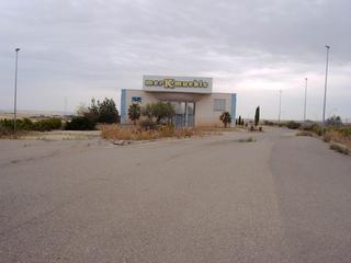Nau industrial a Villamayor. Nave en venta de 3.000 m2 en parcela de 10.000 m2, entre salaman