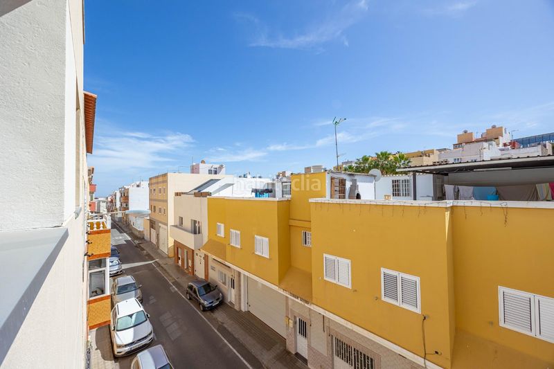 Foto c4caafa4-12eb-40f3-a0ce-398f7b1d7754. Pis a calle fray luis de león 61b a la herradura - balcón de Telde Telde