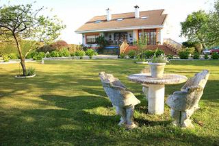 Casa a Somo. Casa con un gran jardín cerca de la playa, te gustará!