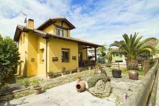 Chalet à San Vicente de la Barquera. En san vicente de la barquera