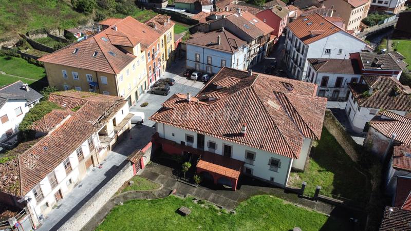 Foto 5df6e6ce-ef8b-4f96-9dc1-b9e4d5a2bf1e. Casa en Salas - pz principe de asturias 1 casa palaciega en Salas