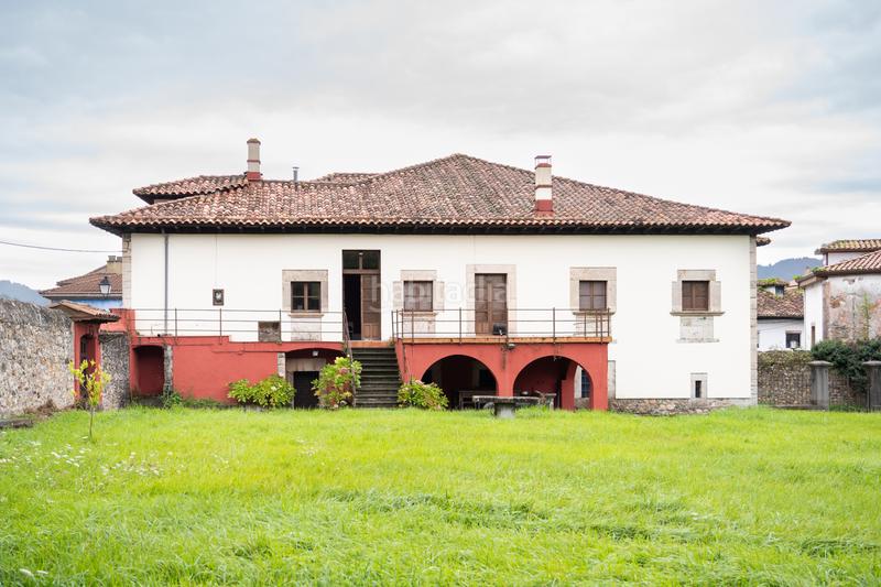 Foto d1c4b575-da17-4953-b1f1-b0756f39c02c. Casa en Salas - pz principe de asturias 1 casa palaciega en Salas