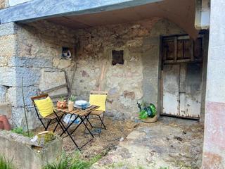 Casa adossada en Quirs - lg coaana 10. Venta vivienda horreo y finca.quirs.