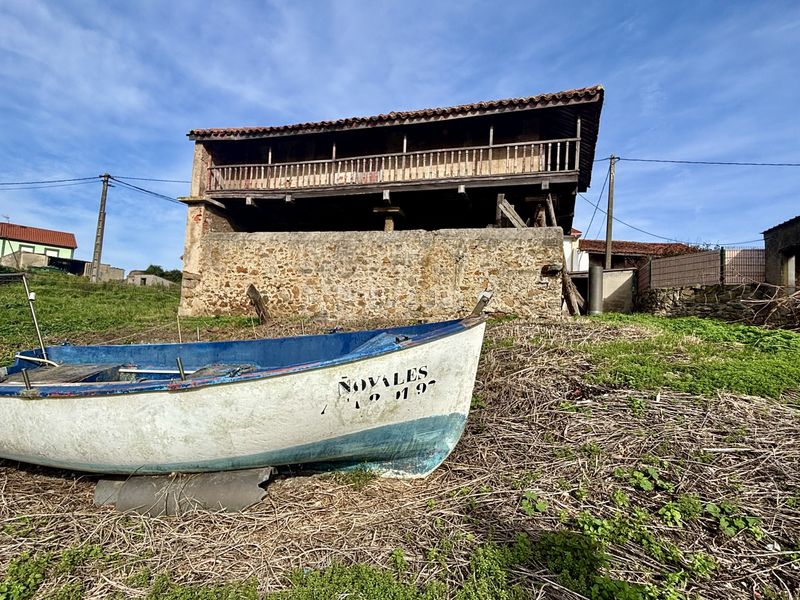 Foto 9b1256ed-d246-487a-8321-17128f55533e. Casa amb calefacció aparcament a Verdicio-Bañugues-Cabo Peña Gozón