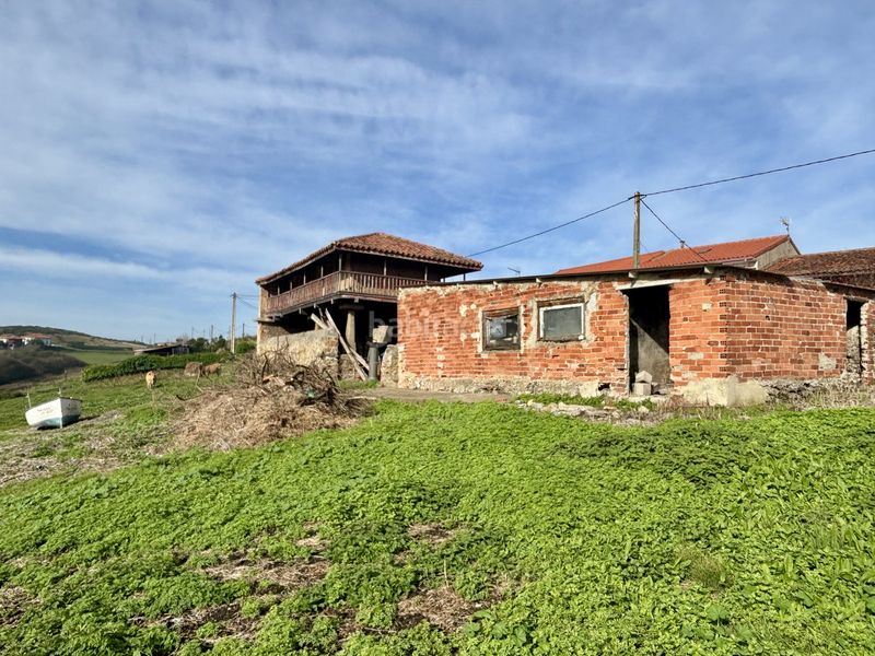 Foto d91e629c-267d-4c5f-81cd-dfd41230cc73. Casa amb calefacció aparcament a Verdicio-Bañugues-Cabo Peña Gozón