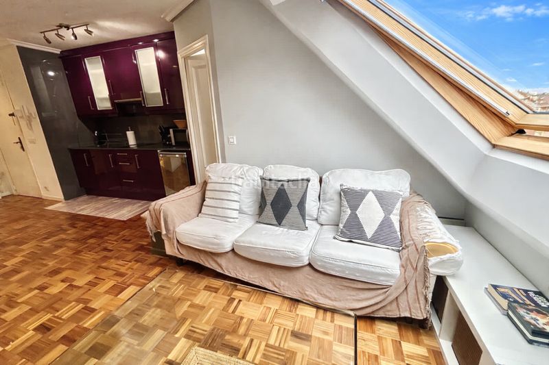 Foto 94f674d0-a1dd-4b40-91d3-8d27f16a4cc4. Àtic amb calefacció a La Ería Oviedo