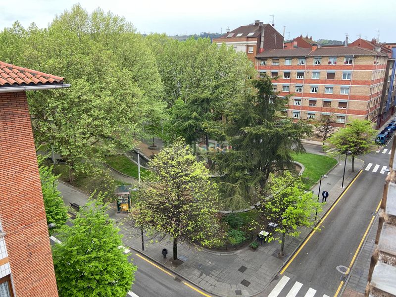 Foto 6783ebcf-ca27-4585-9ce2-0249aab19184. Piso en Gijón - cl gran capitan 31 piso para reformar calle gran capitán vistas despejadas en Gijón