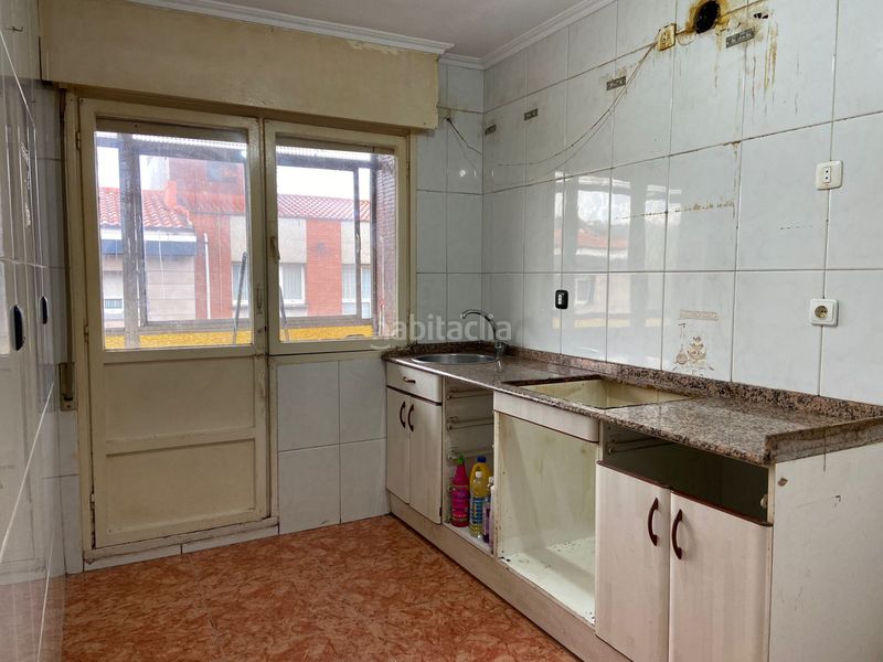 Foto bb22a582-a583-4136-b872-14854911d6f7. Piso en Gijón - cl gran capitan 31 piso para reformar calle gran capitán vistas despejadas en Gijón