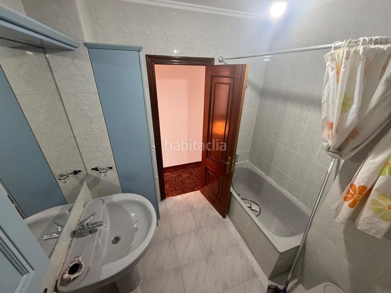 Foto ca9b751f-589c-4255-b1e8-7f51a2ee5389. Pis amb calefacció aparcament a Huca - La Cadellada Oviedo