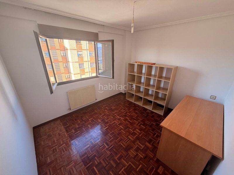 Foto d8589a78-4caa-4511-ae65-0eae6a624d20. Pis amb calefacció aparcament a Huca - La Cadellada Oviedo