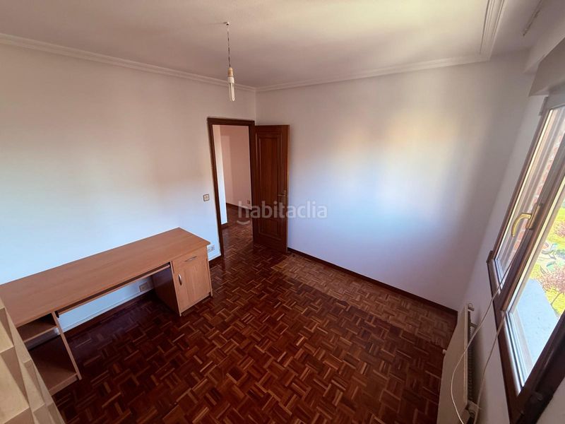 Foto e47619af-36dd-47cd-90f8-3f35bc106af6. Pis amb calefacció aparcament a Huca - La Cadellada Oviedo