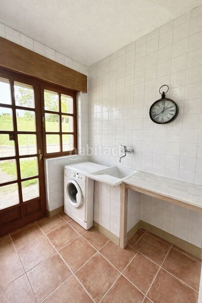 Foto df82ff13-2c67-4ab9-b7bb-52c9ae8765fd. Casa amb calefacció piscina a Sariego