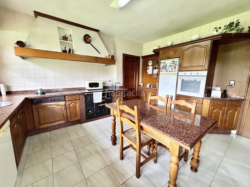 Foto 4b12e40c-9063-4802-8137-045c2c6ef36a. Casa amb calefacció piscina a la pola Siero Siero