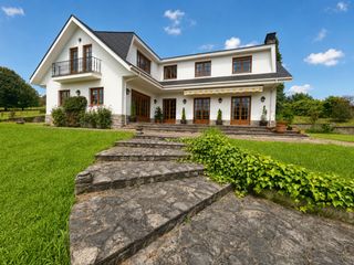 Haus in La Pola Siero. Exclusiva propiedad independiente en el corazón de asturias