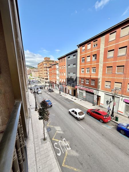 Foto f55e453c-d5c1-4e07-b0f8-b41cb40ca875. Pis amb calefacció a Argañosa Oviedo