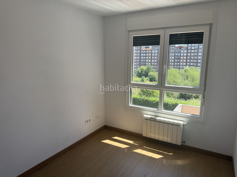 Foto 03da06d7-6132-48f1-8687-ebbc9944cd83. Flat with heating parking in Villalegre - La Luz Avilés