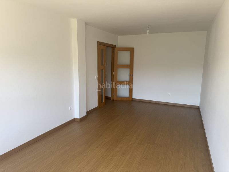 Foto 6807d82d-2457-40e1-b290-f332b5d396f3. Flat with heating parking in Villalegre - La Luz Avilés