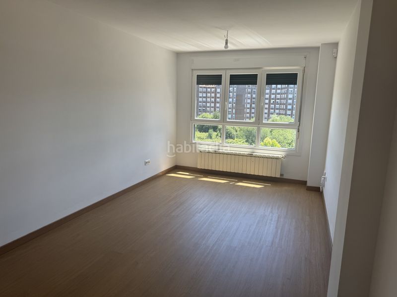 Foto 90af5384-8c43-4ec9-ab40-9e45b1e1b589. Flat with heating parking in Villalegre - La Luz Avilés